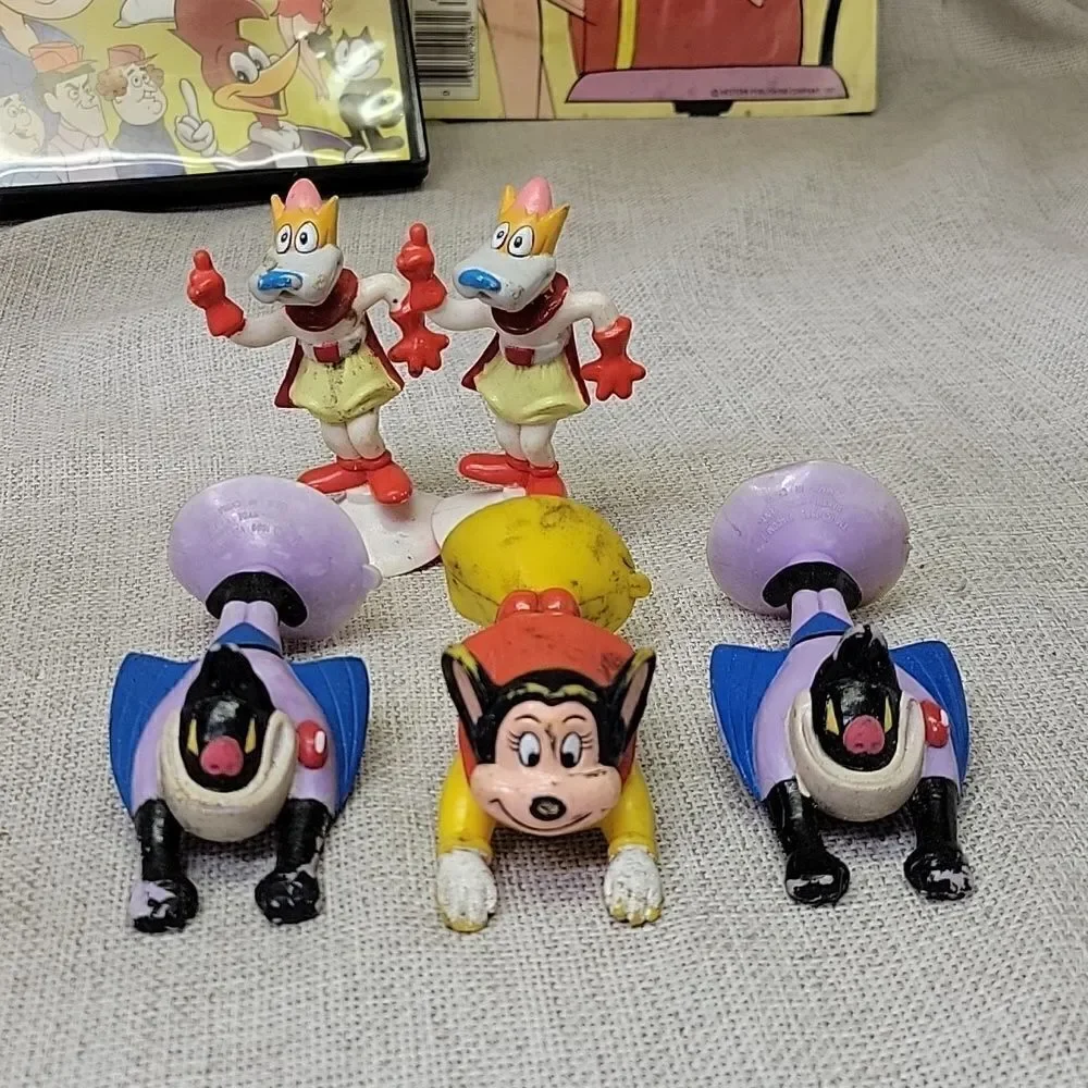 5 Vintage Mighty Mouse Suction Cup Figures Wendy's 1989, 5 comics, Cartoon DVD‎
